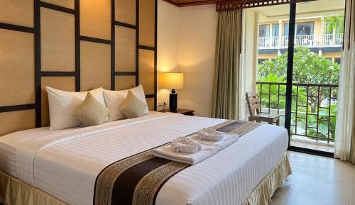 Deluxe Double or Twin Room