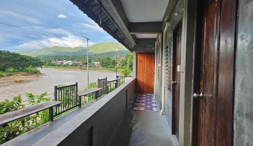 Twin Room with Mountain View