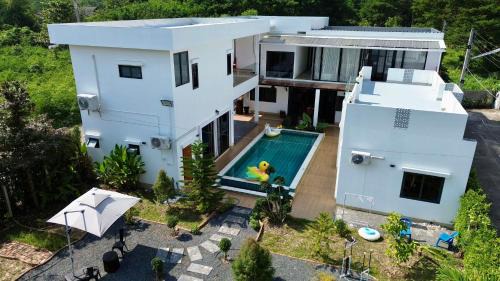 One-Bedroom Villa
