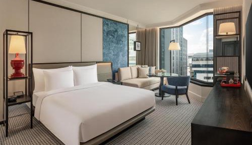 Deluxe King Room Newly Renovated