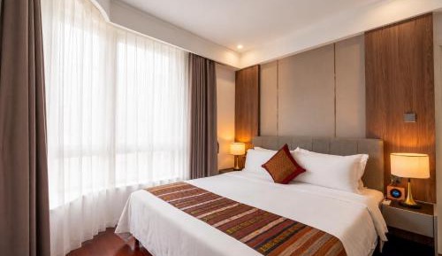 Deluxe King Suite