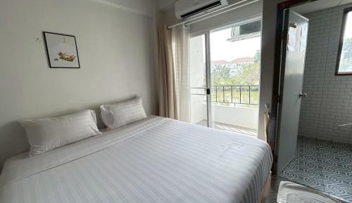 Quadruple Room with Lake View