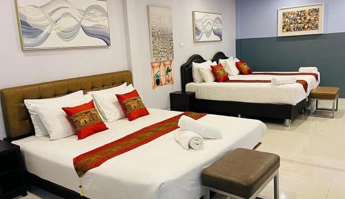 Deluxe Family Room