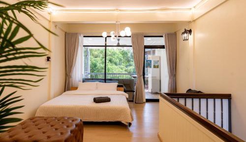 Room #1611238406