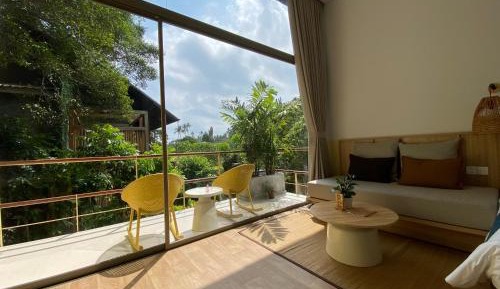 Junior Suite with Garden View
