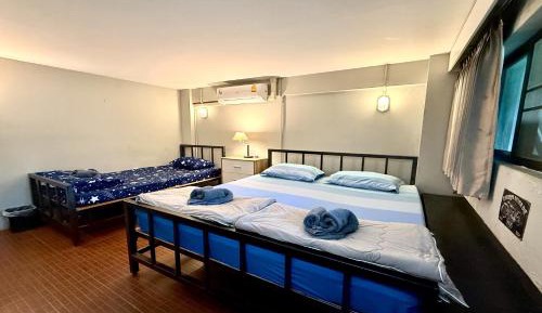 Triple Room with Shared Bathroom