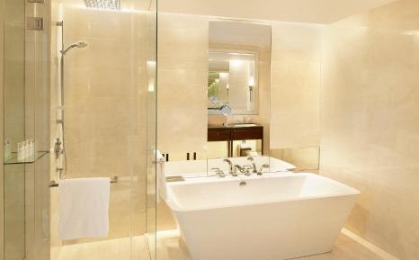 Astor Suite 1 Bedroom Suite, Golf course view, Corner room, High floor