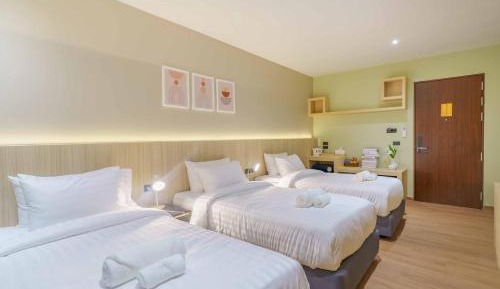 Triple Room with City View