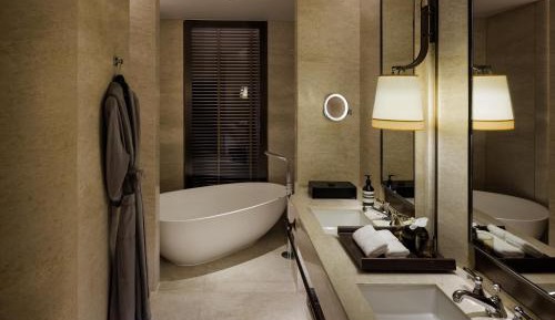 Two-Bedroom King Suite