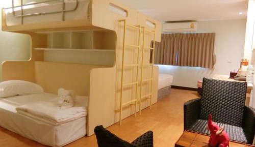 Family Room (with Bunk Bed)