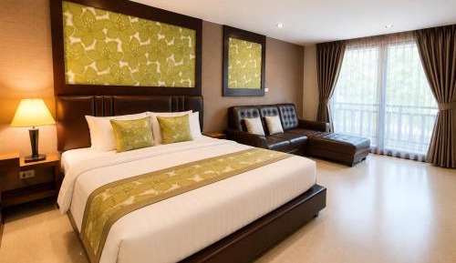 Deluxe Double or Twin Room with Pool View