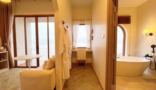 Twin Room with Lake View