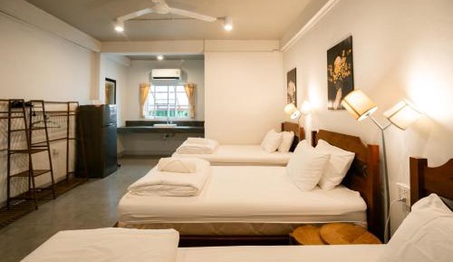 Triple Room with Private Bathroom
