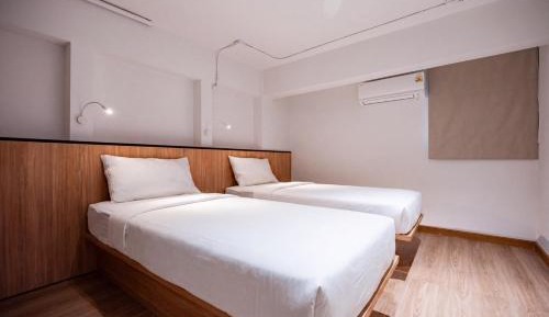 Standard Twin Room