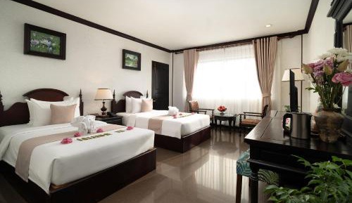 Deluxe Double or Twin Room with City View