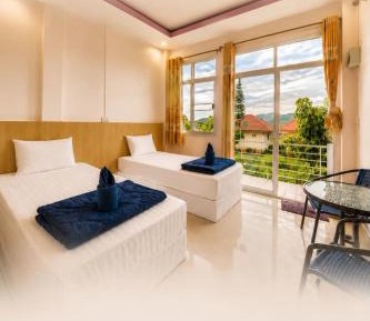 Standard Twin Room with Garden View