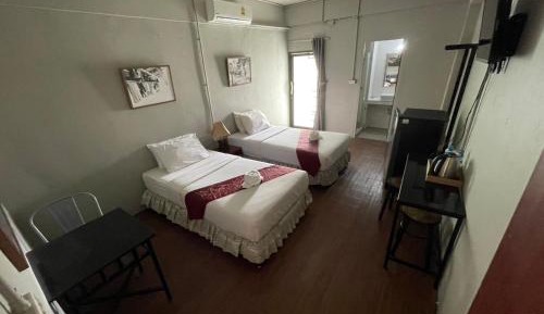 Deluxe Twin Room