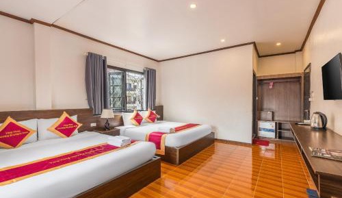 Deluxe Quadruple Room
