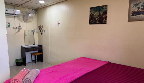 Double Room with Shared Toilet