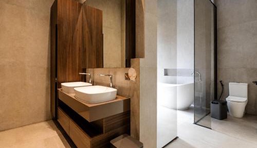 Five-Bedroom Premium Apartment