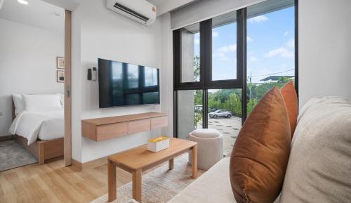 Two-Bedroom 2A Deluxe