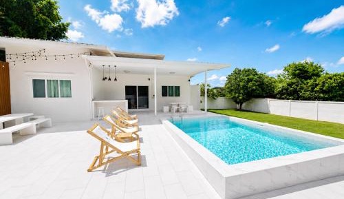 Villa with Private Pool