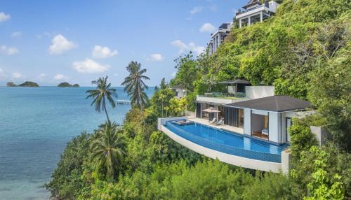 Two-Bedroom Connecting Royal Villa