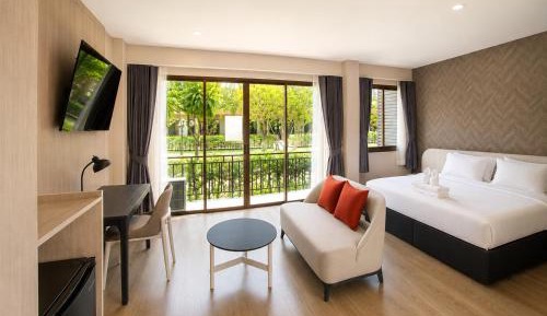 Deluxe Double Room with Balcony