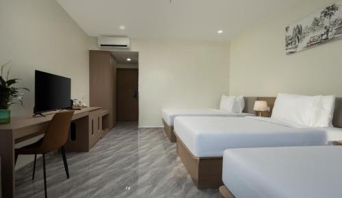 Deluxe Triple Room