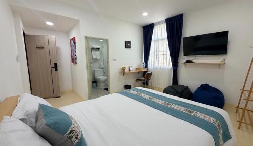 Double Room with Private Bathroom