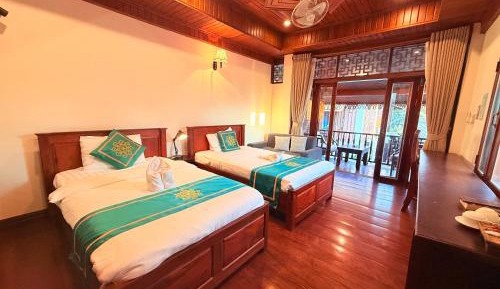 Twin Room with Balcony