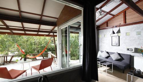 Deluxe Bungalow with Garden View