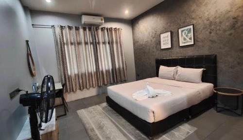 Double Room with Private Bathroom