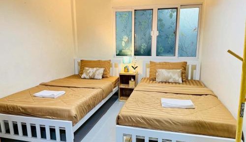 Twin Room with Shared Toilet