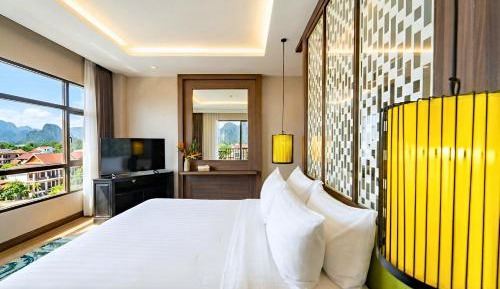 Deluxe King Room