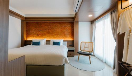 Suite with City View