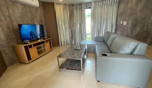 Seven-Bedroom Villa with Private Pool 226