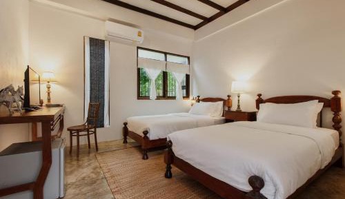 Superior Twin Room with Garden View