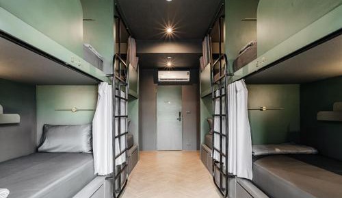 8-Bed Mixed Dormitory Room