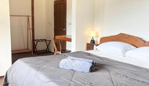 Deluxe Double Room with Balcony and Sea View