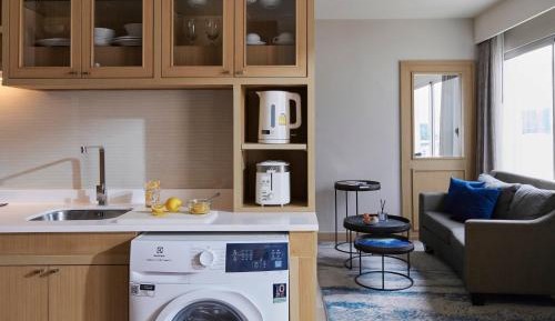 One Bedroom Lakeview