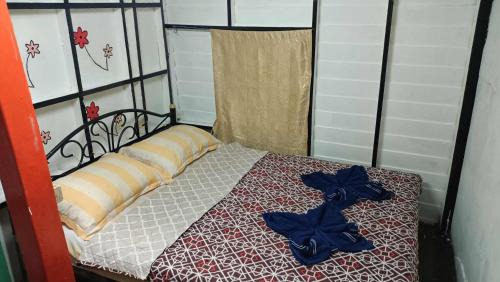 Twin Room with Shared Bathroom