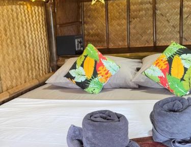 Double Room with Shared Toilet