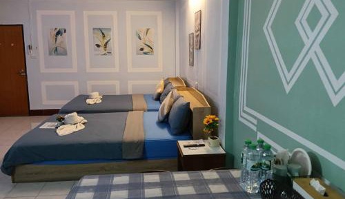Deluxe Queen Room