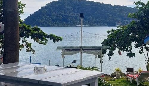 Bungalow with Side Sea View