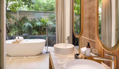 Executive Suite Ocean View Plunge Pool with 1 double bed - Ocean Wing