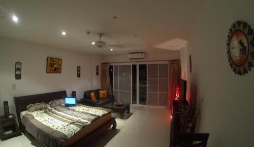 Studio Apartment with Sea View