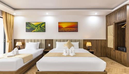 Twin Room with Balcony
