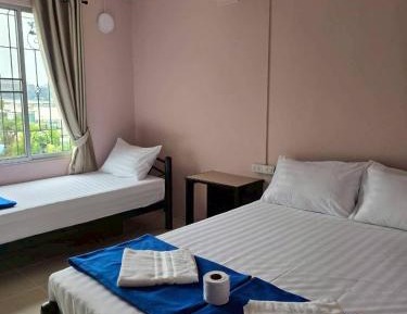 Basic Triple Room