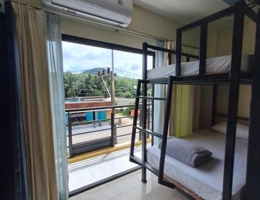 6-Bed Mixed Dormitory Room